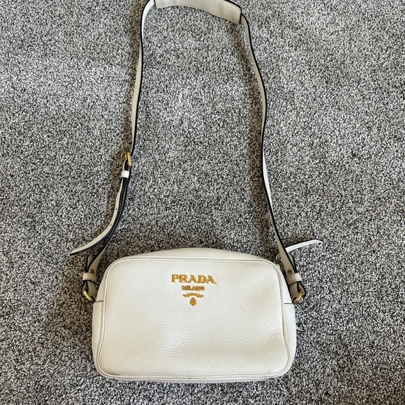 Prada leather crossbody bag - Picture 7 of 8